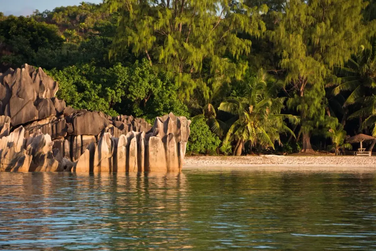 Island hopping Cruise Full Day